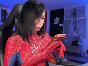 Chaturbate Live Sex Cam of marily_daniela_