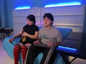 Chaturbate Free Live Porn of weemilyandandrew