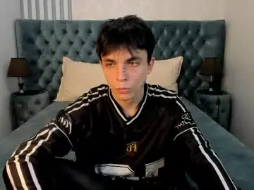 Chaturbate Best live sex cam show of clarkbev