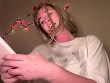 Chaturbate Best live sex cam show of nextdoorlaur