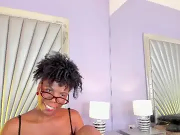 Chaturbate Live Sex Cam of amirajones