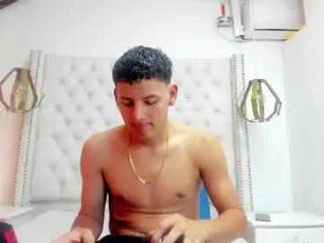 Chaturbate Watch Live Sex Cams of carl_west2