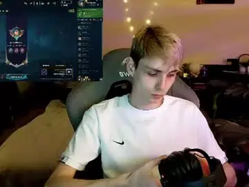 Chaturbate Watch Live Sex Cams of danny_fox888