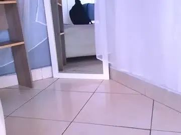 Chaturbate Free Live Porn of emily_castillo1_