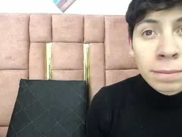 Chaturbate Adult Video Chat of ethan_grayy
