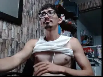 Chaturbate Free Porn Cam of jhosuamoore2