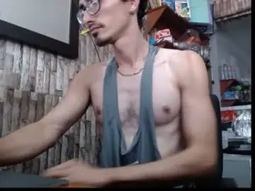 Chaturbate Nude Webcam of jhosuamoore2