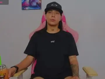 Chaturbate Best live sex cam show of karoll_horny1