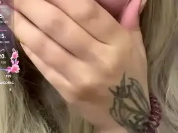 Chaturbate Adult Webcams of moonluvv3