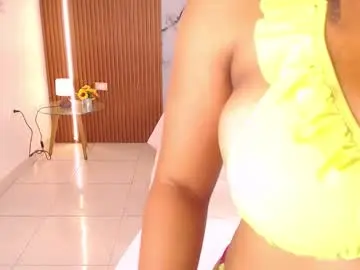 Chaturbate Adult Video Chat of rosselyn_