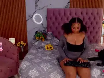Chaturbate Live Sex Cam of rosselyn_