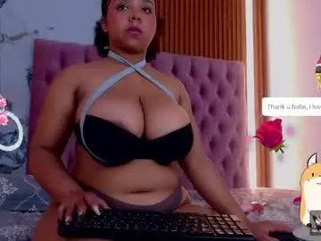 Chaturbate Live Sex Cam of rosselyn_