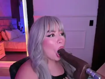 Chaturbate Watch Live Sex Cams of emberrvelvet