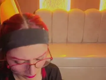 Chaturbate Free Porn Cam of queen_red_v