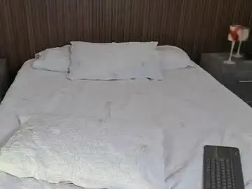 Chaturbate Live Sex Cam of andywiills