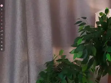 Chaturbate Live Sex Cam of beauty_fuel
