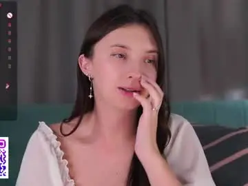 Chaturbate Live Sex Cam of beauty_fuel
