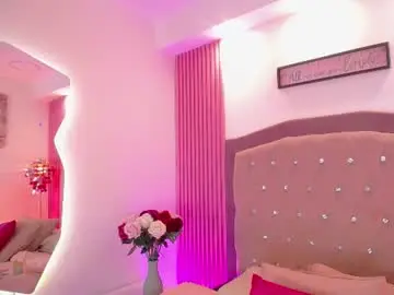 Chaturbate Live Sex Cam of elainesofia