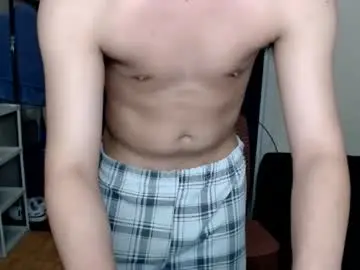 Chaturbate Nude Webcam of ethan_cutie
