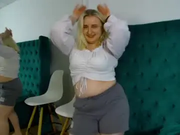 Chaturbate Sex Chat of lioraardyn