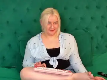 Chaturbate Adult Video Chat of lioraardyn