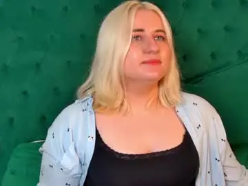 Chaturbate Watch Live Sex Cams of lioraardyn