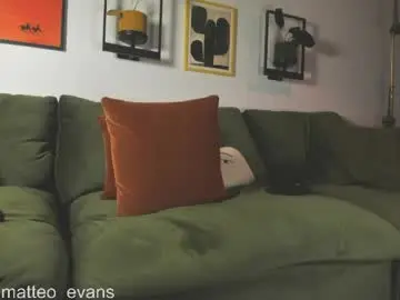Chaturbate Sex Chat of matteo_evans