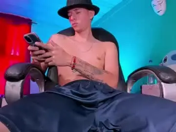Chaturbate Sex Cam of fran_boy_