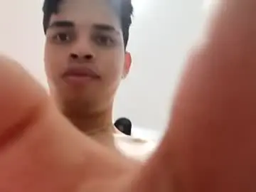 Chaturbate Adult Video Chat of grey_noa22