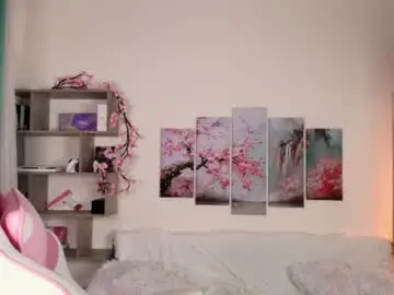 Chaturbate Nude Webcam of poompoompeach_