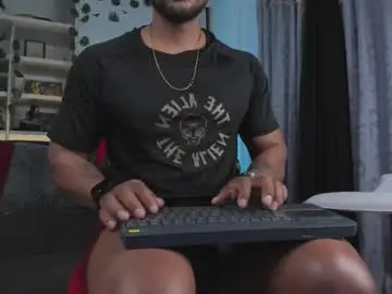 Chaturbate Nude Webcam of ryanboy30