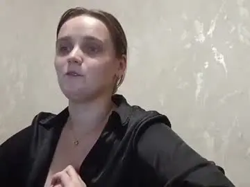 Chaturbate Free Live Porn of sweat_lili