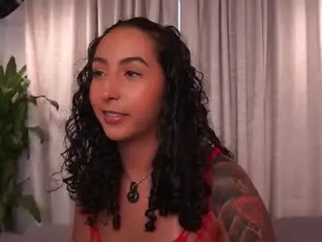 Chaturbate Live Sex Cam of agatha_collinss