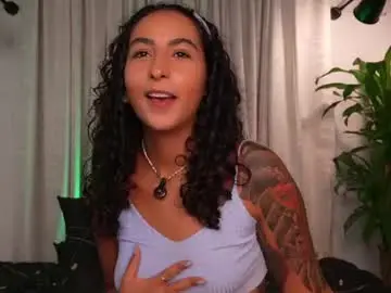 Chaturbate Live Sex of agatha_collinss