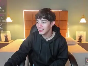 Chaturbate Free Porn Cam of alejootwink