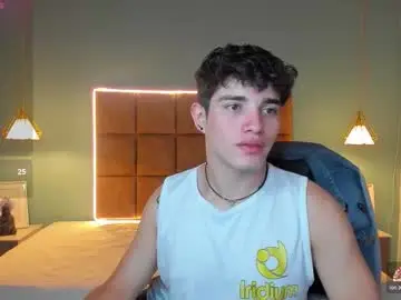 Chaturbate Best live sex cam show of alejootwink
