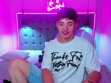 Chaturbate Watch Live Sex Cams of alejootwink