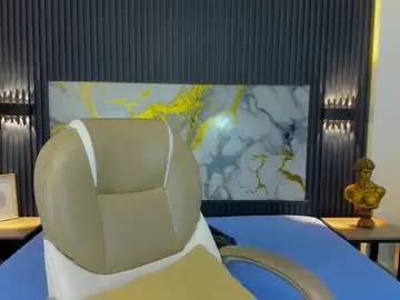 Chaturbate Live Sex Cam of alejootwink