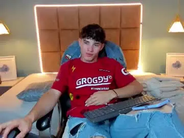 Chaturbate Adult Video Chat of alejootwink