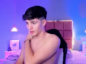 Chaturbate Adult Video Chat of alejootwink