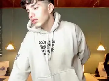 Chaturbate Best Webcam of alejootwink