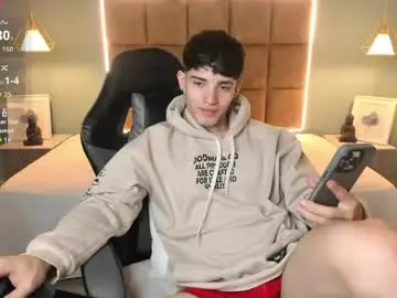 Chaturbate Best live sex cam show of alejootwink