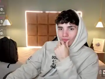 Chaturbate Best live sex cam show of alejootwink