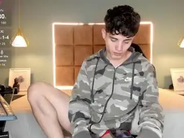 Chaturbate Adult Webcams of alejootwink