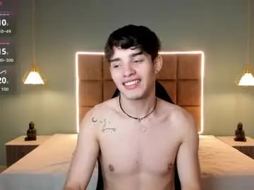 Chaturbate Watch Live Sex Cams of alejootwink