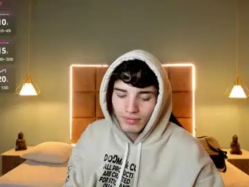 Chaturbate Watch Live Sex Cams of alejootwink