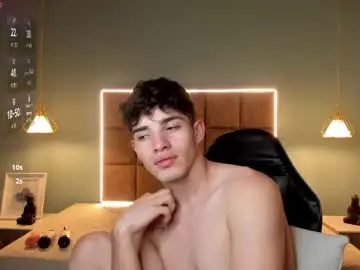 Chaturbate Live Sex of alejootwink