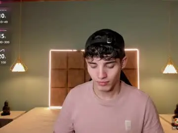 Chaturbate Best live sex cam show of alejootwink