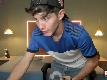 Chaturbate Best live sex cam show of alejootwink