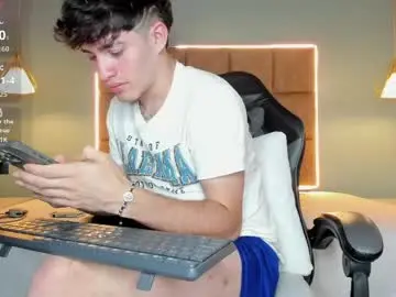 Chaturbate Sex Cam of alejootwink